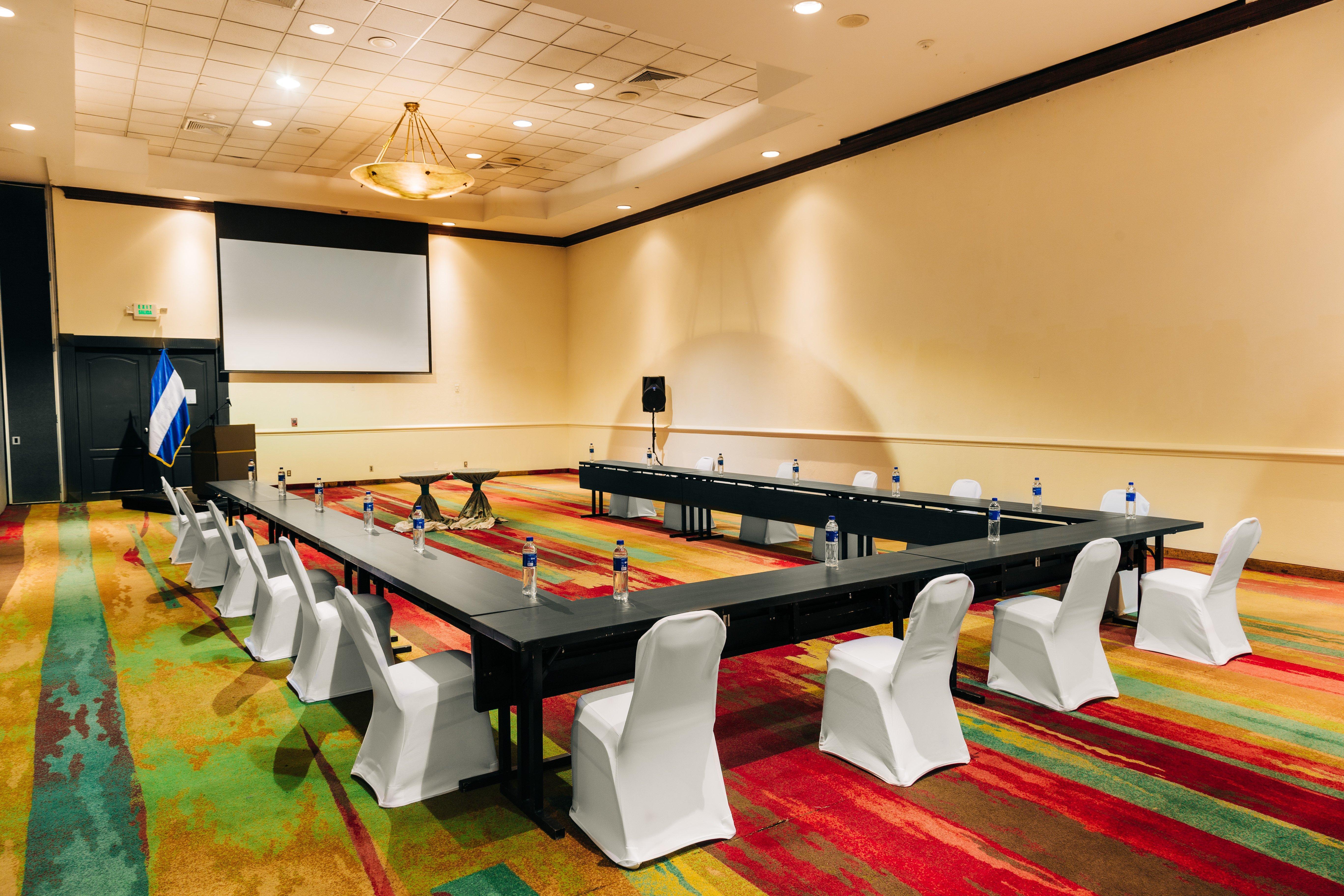 Holiday Inn San Salvador By Ihg Экстерьер фото