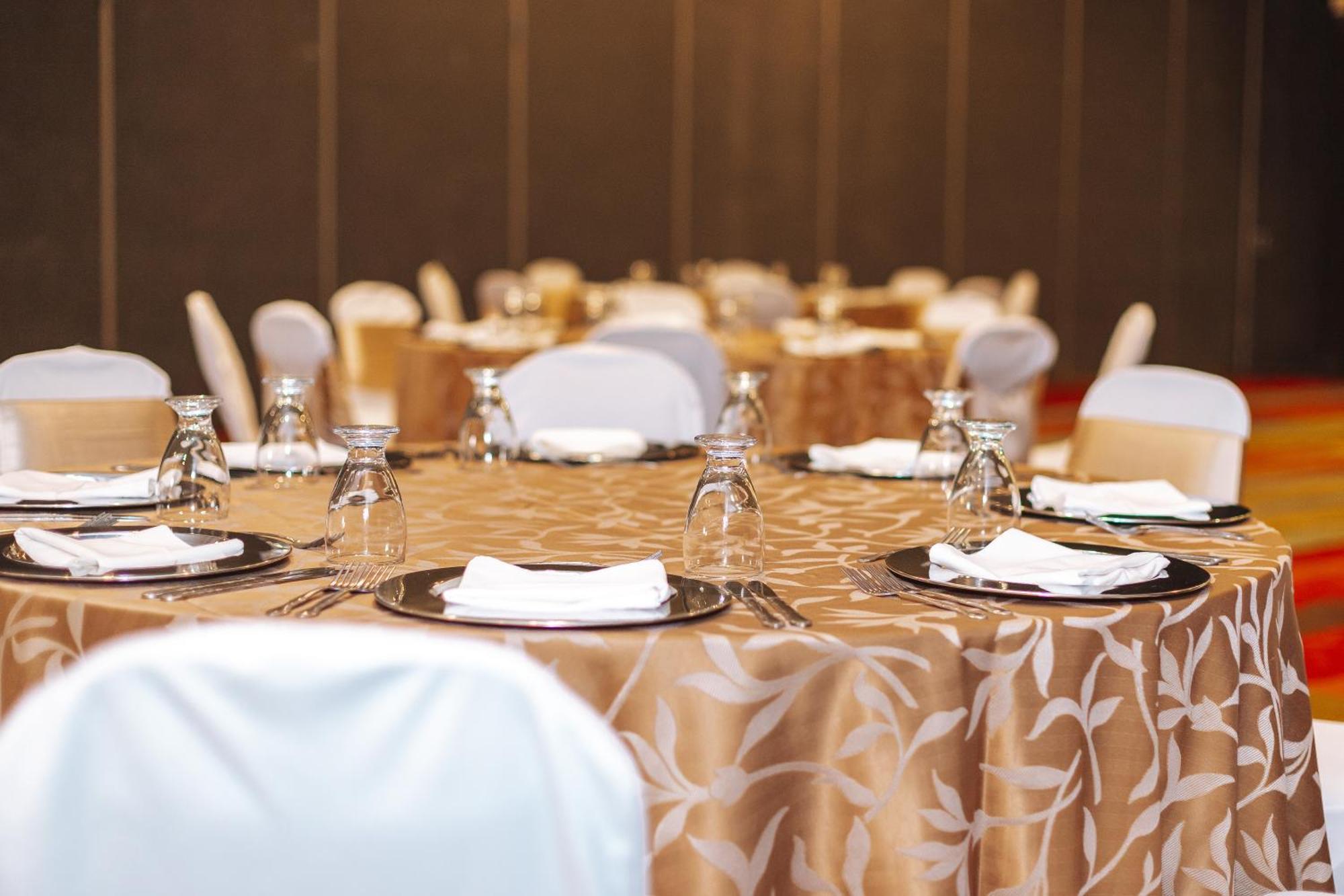 Holiday Inn San Salvador By Ihg Экстерьер фото